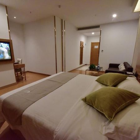 Greentree Inn Huanggang Qichun County Ouyada Square Express Hotel Zewnętrze zdjęcie